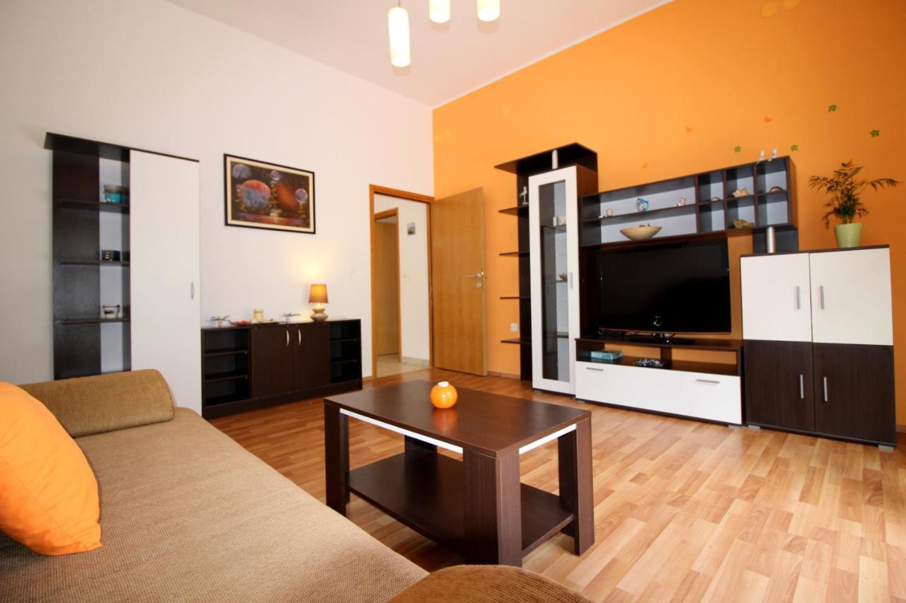 Apartment Ema Near City Center Poreč Eksteriør billede