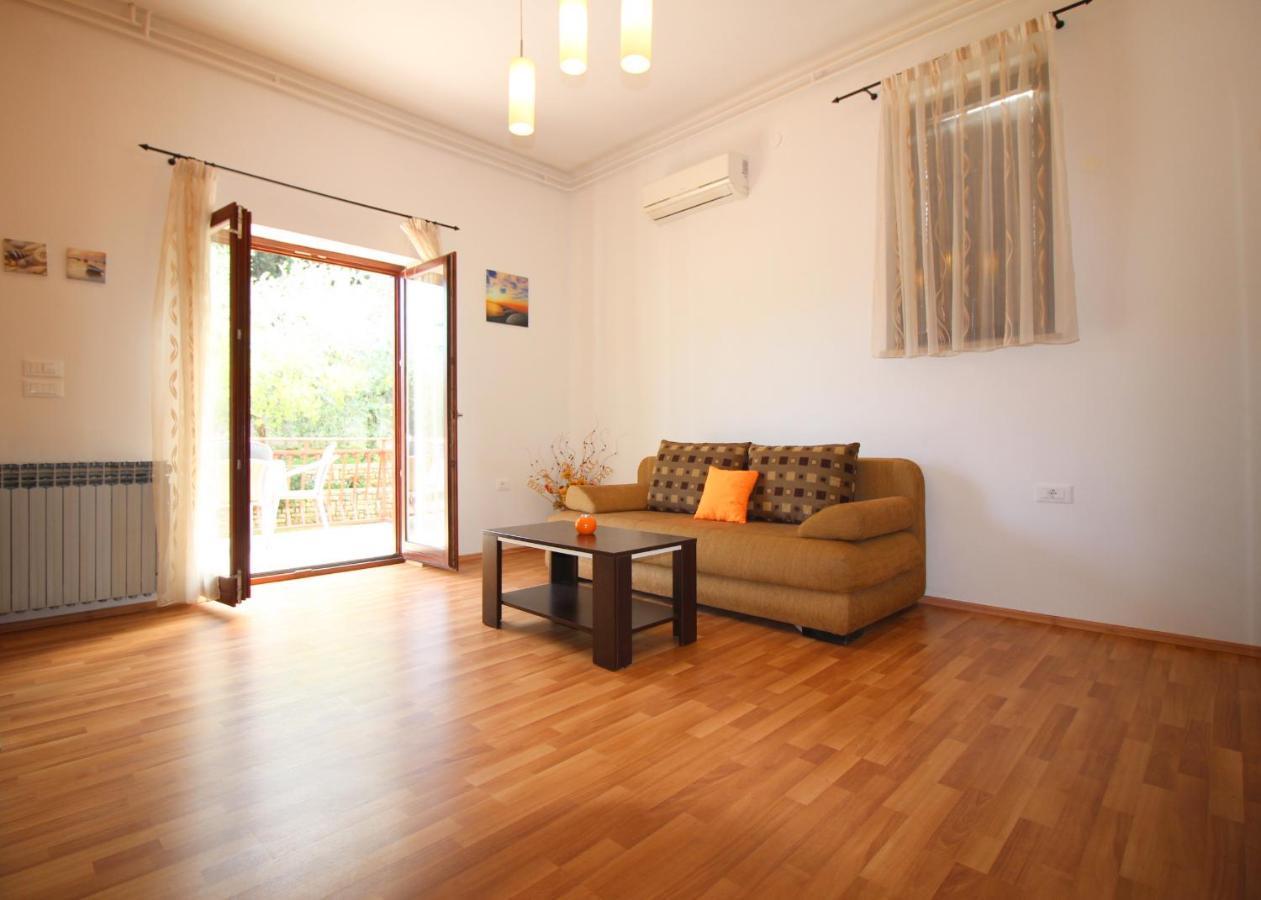 Apartment Ema Near City Center Poreč Eksteriør billede